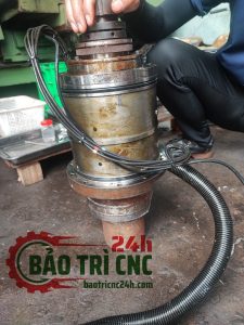 Sửa chữa thay thế vòng bi spindle