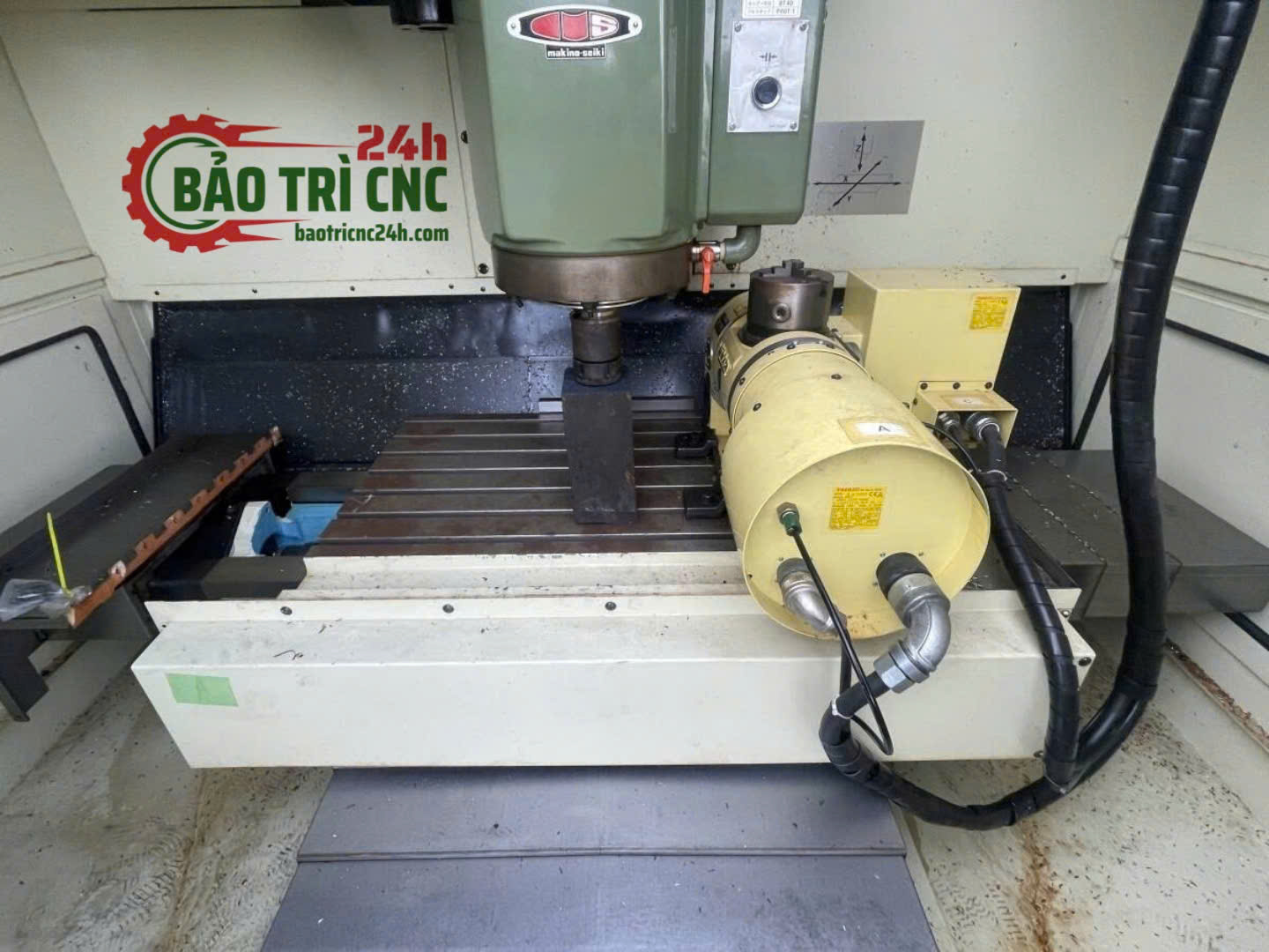 2f111de5f1f37ead27e2 Máy phay CNC 5 trục MAKINO MSA40-20